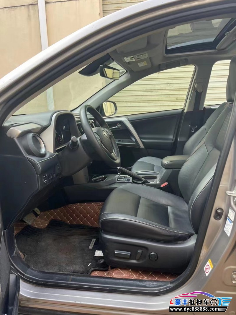 18年丰田RAV4SUV抵押车出售