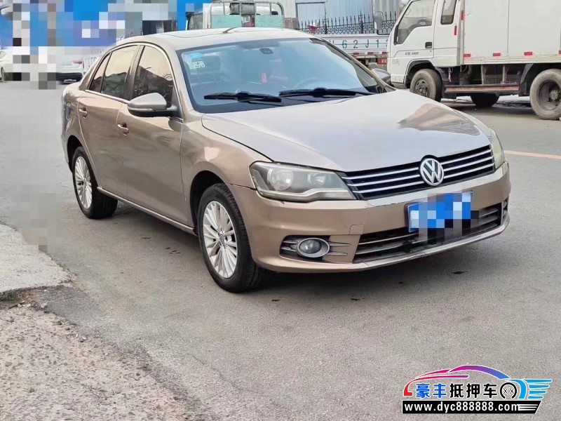 13年大众宝来轿车抵押车出售