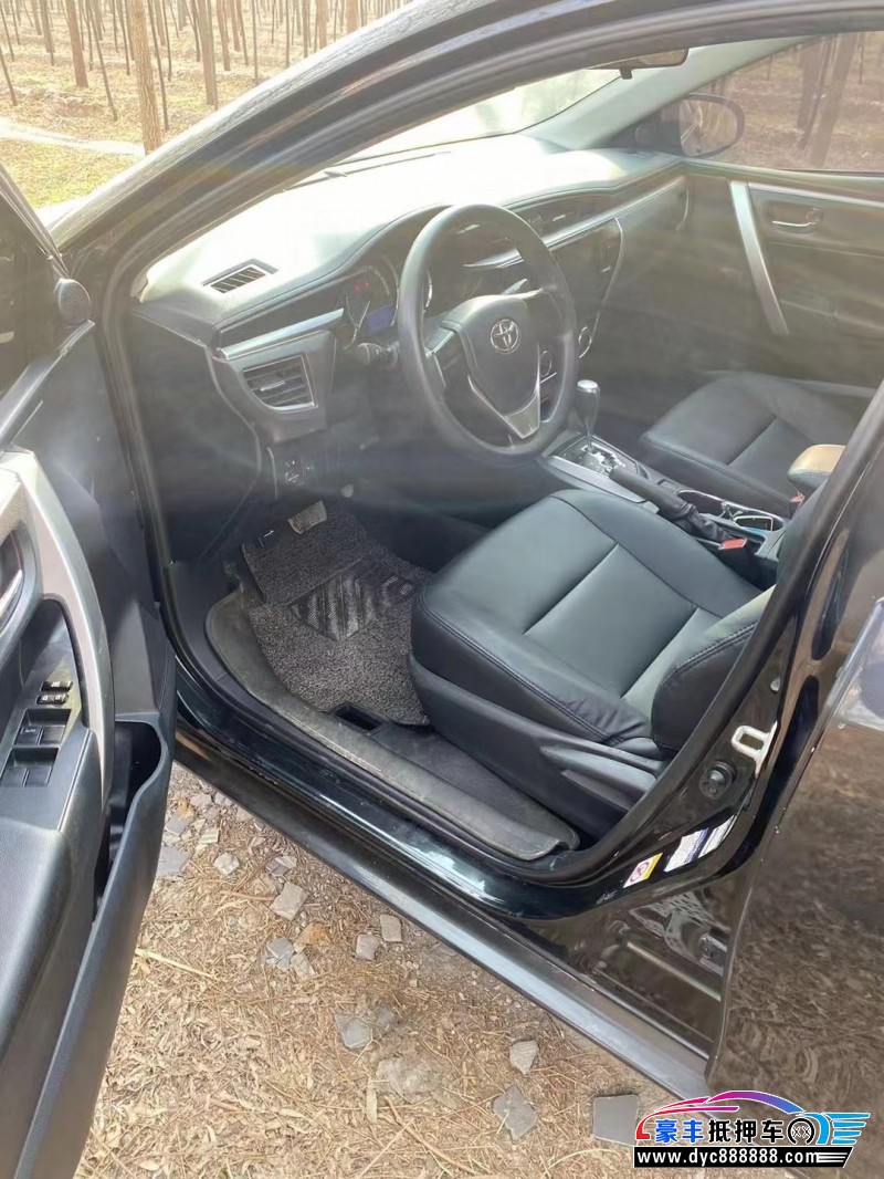 17年丰田卡罗拉轿车抵押车出售