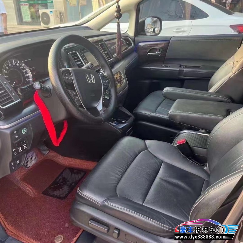 17年本田艾力绅MPV抵押车出售