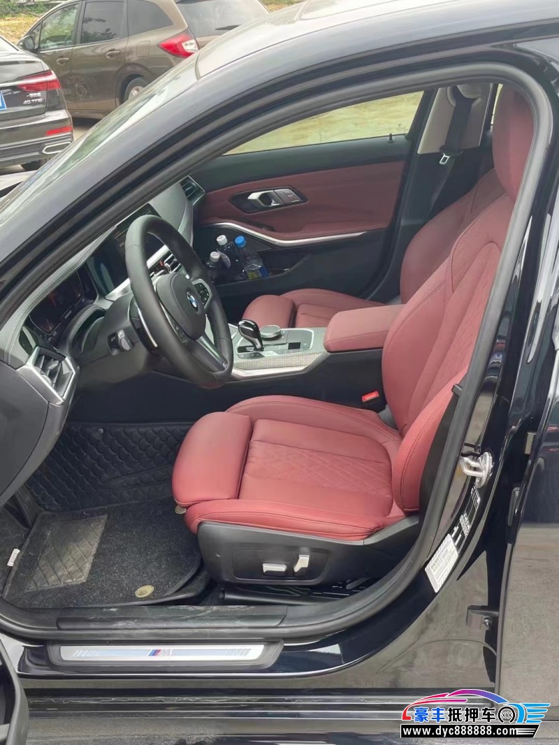 22年宝马3系轿车抵押车出售