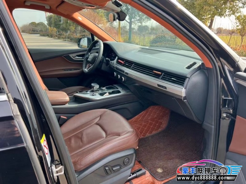 19年奥迪Q7轿车抵押车出售