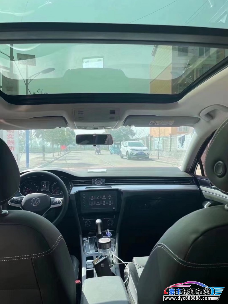 21年大众迈腾轿车抵押车出售