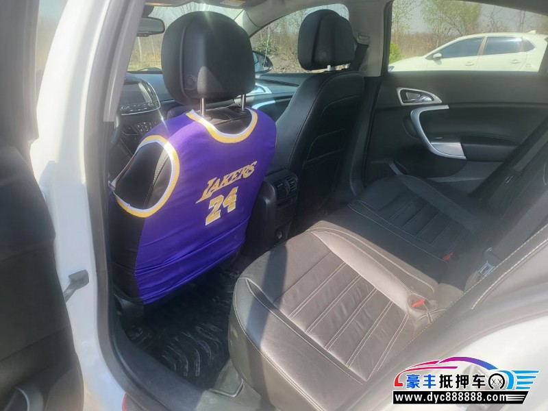 16年别克君威轿车抵押车出售