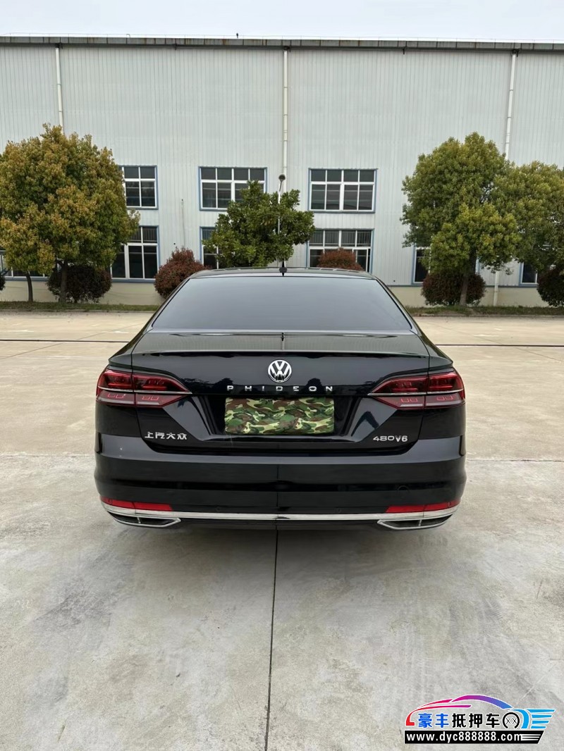 18年大众辉昂轿车抵押车出售