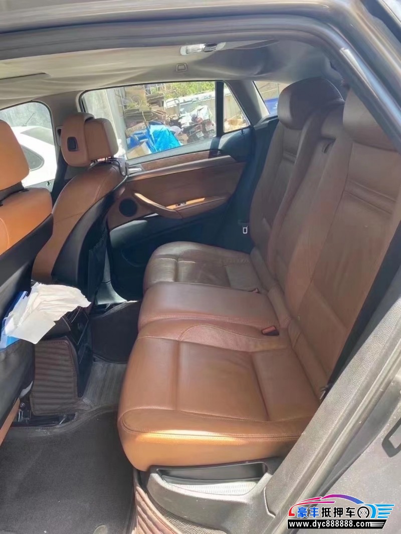 10年宝马X6轿车抵押车出售