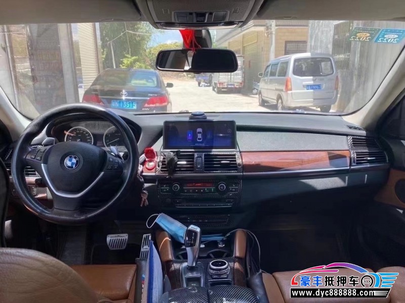 10年宝马X6轿车抵押车出售