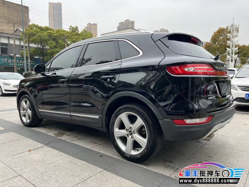 17年林肯MKC轿车抵押车出售