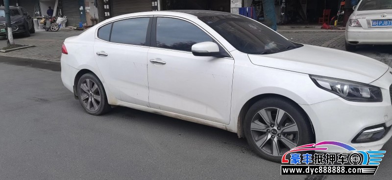 18年起亚K4轿车抵押车出售