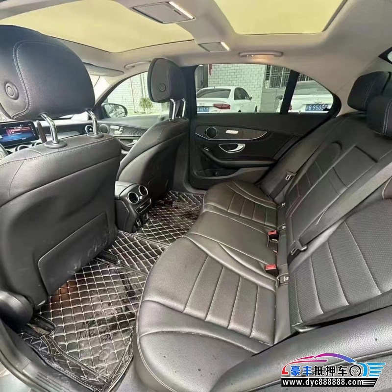 20年奔驰C轿车抵押车出售