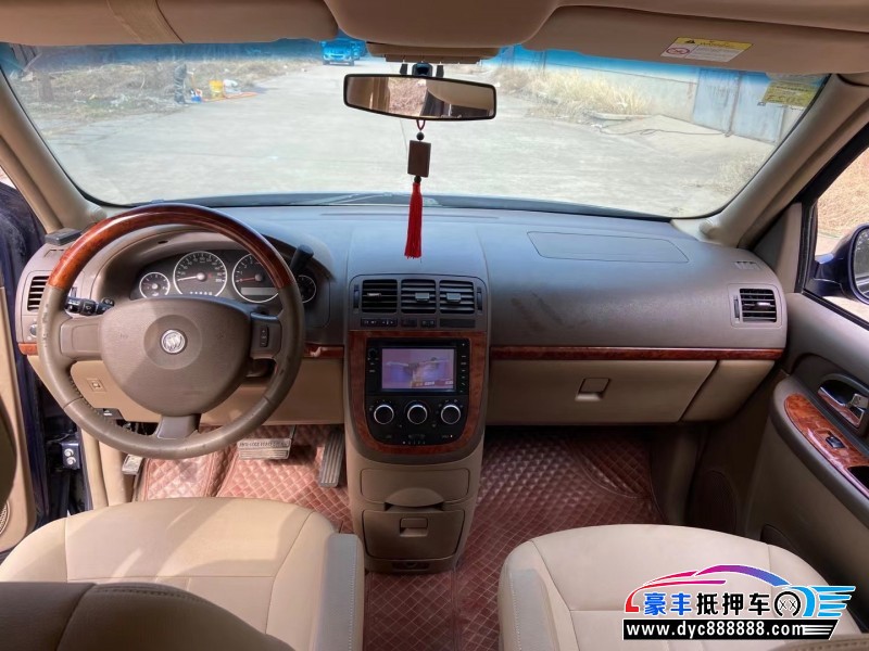 15年别克GL8SUV抵押车出售