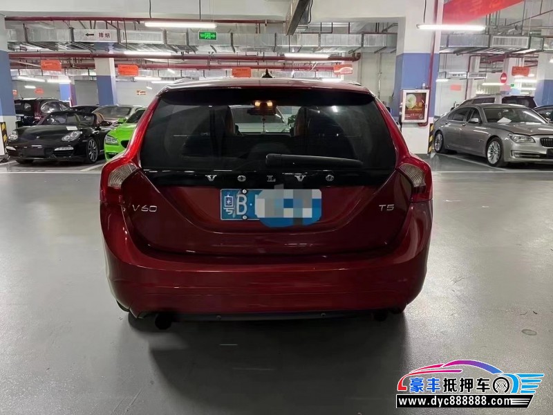 14年沃尔沃V60轿车抵押车出售