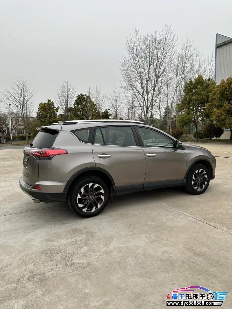 18年丰田RAV4荣放SUV抵押车出售