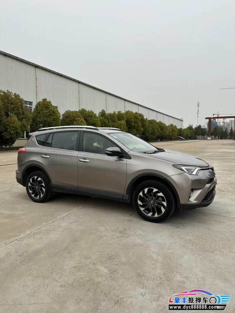 18年丰田RAV4荣放SUV抵押车出售