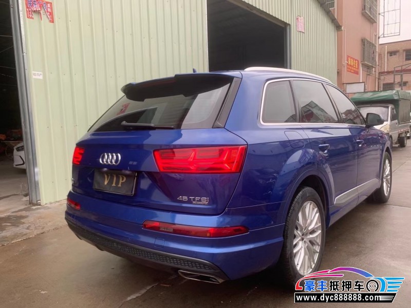 17年奥迪Q7轿车抵押车出售