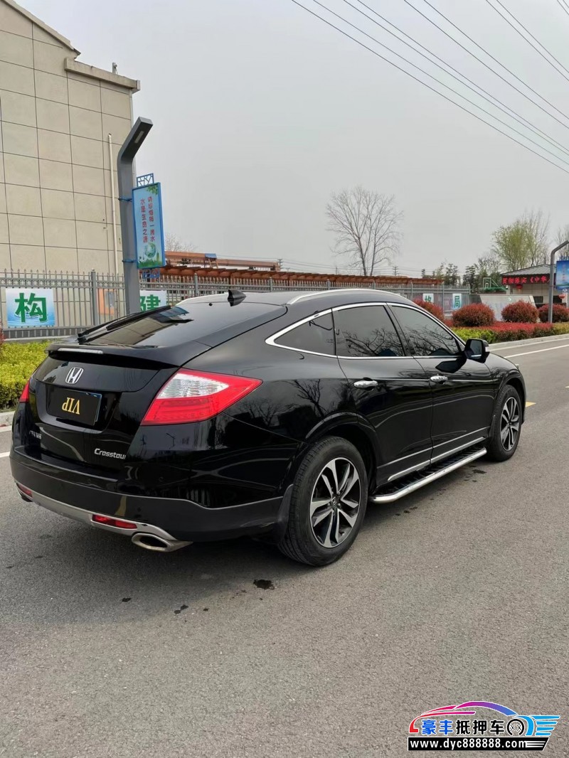 16年本田歌诗图轿车抵押车出售