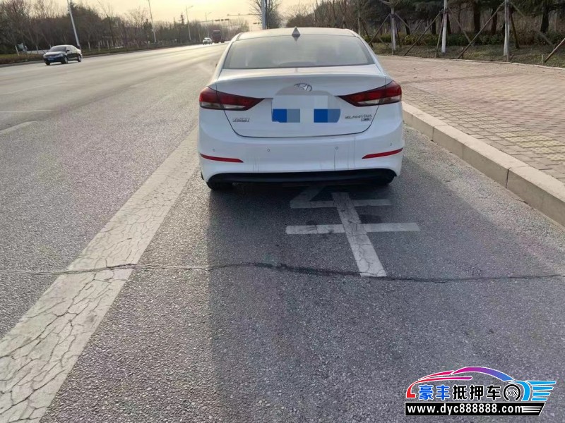 16年现代领动轿车抵押车出售