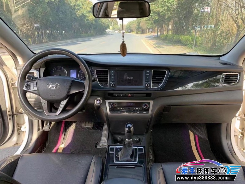 16年现代名图轿车抵押车出售