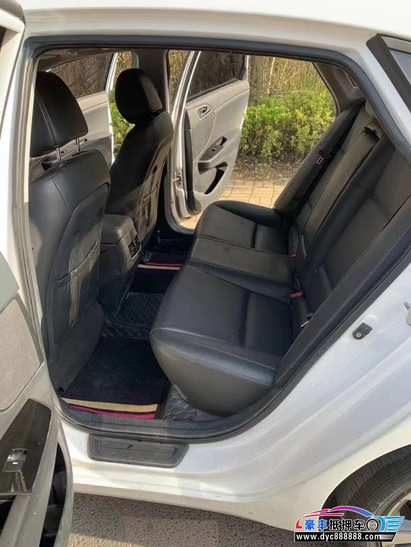 16年现代名图轿车抵押车出售