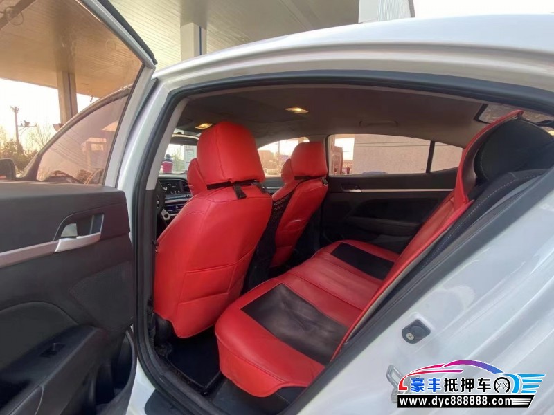 16年现代领动轿车抵押车出售