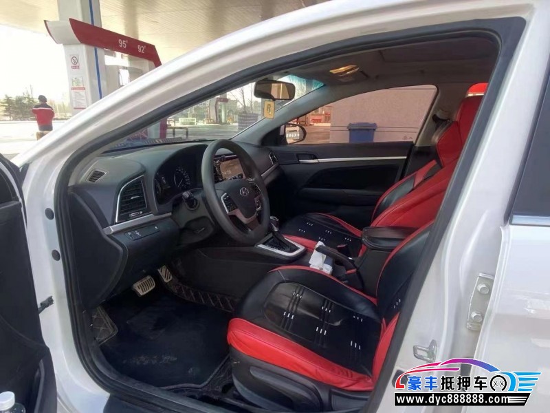 16年现代领动轿车抵押车出售