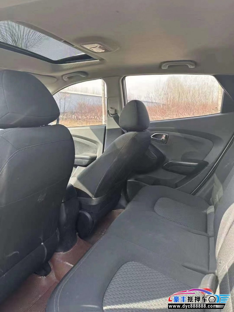 16年现代ix35SUV抵押车出售