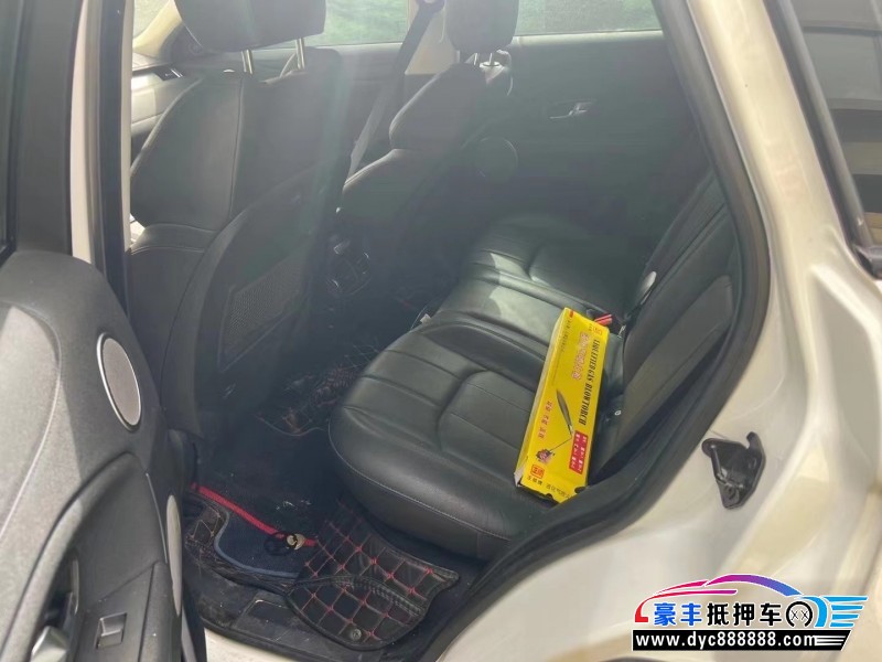 18年路虎揽胜极光SUV抵押车出售