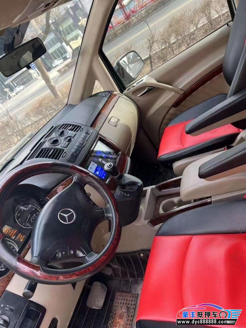 12年奔驰唯雅诺MPV抵押车出售