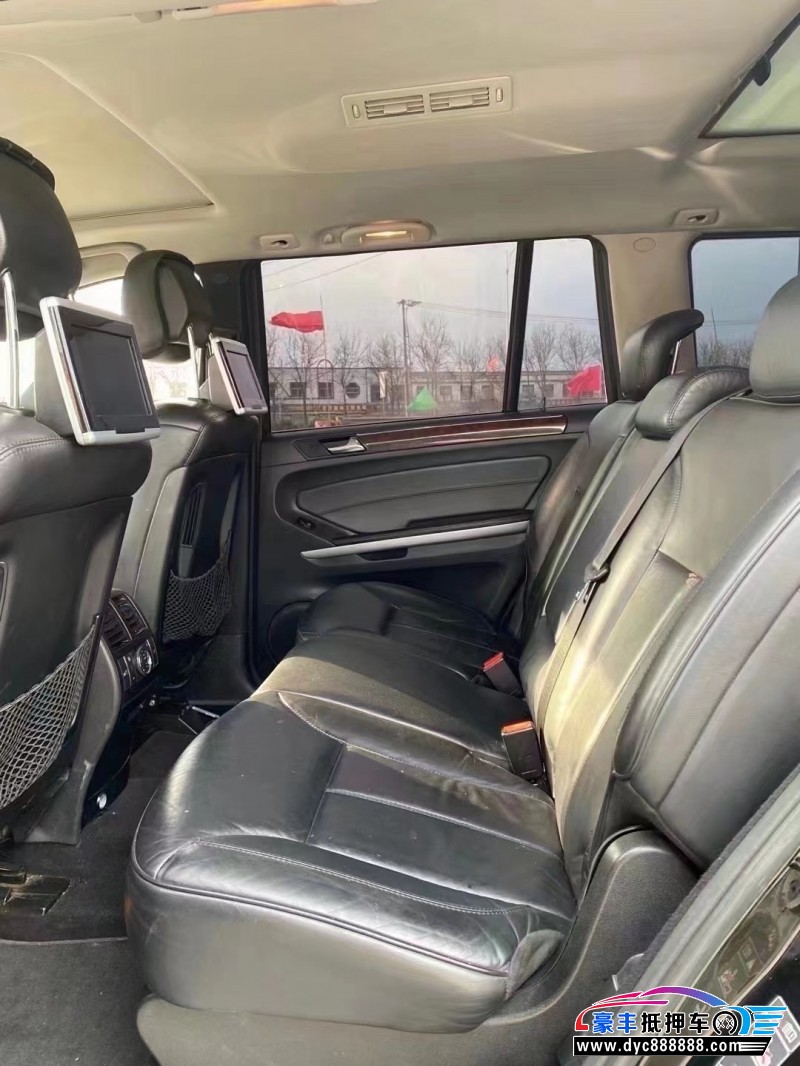 10年奔驰GL轿车抵押车出售