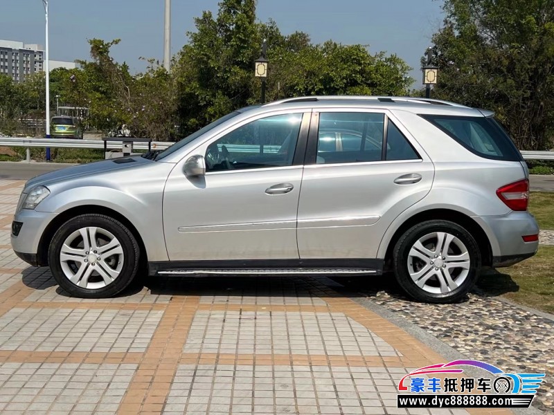 10年奔驰ML轿车抵押车出售