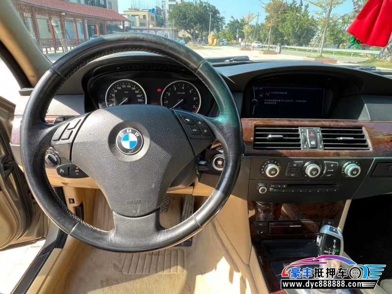 09年宝马5系轿车抵押车出售