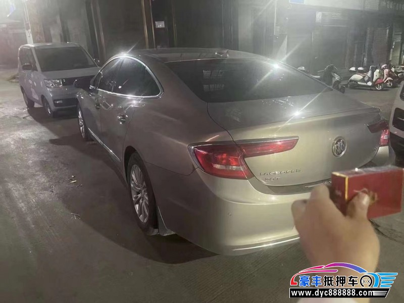 19年别克君越轿车抵押车出售