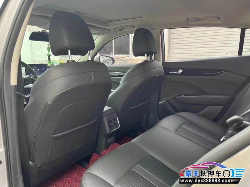 20年东风风神奕炫轿车抵押车出售