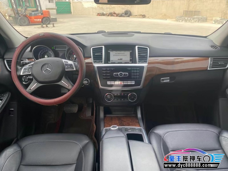 14年奔驰MLSUV抵押车出售