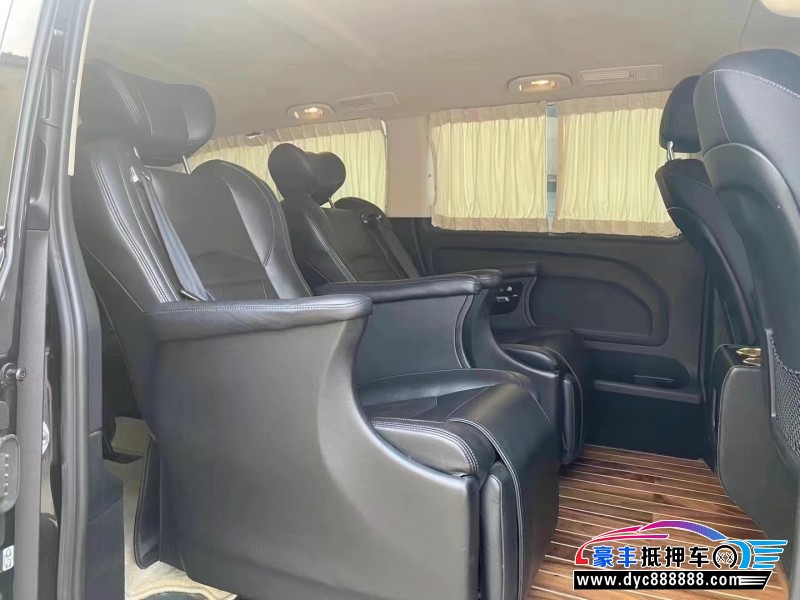 18年奔驰威霆SUV抵押车出售