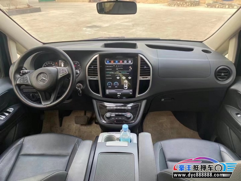 18年奔驰威霆SUV抵押车出售
