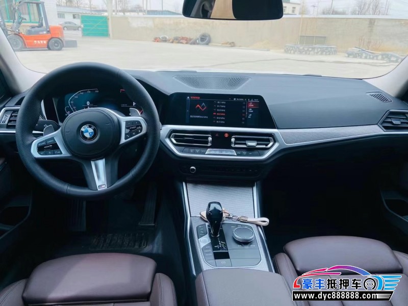 20年宝马3系轿车抵押车出售