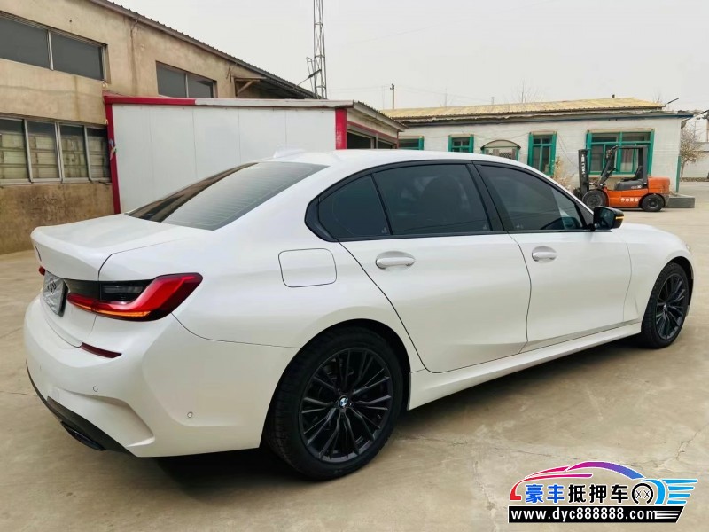 20年宝马3系轿车抵押车出售