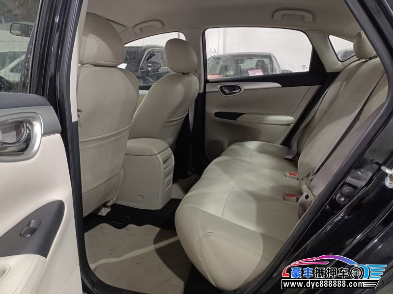 19年日产轩逸轿车抵押车出售