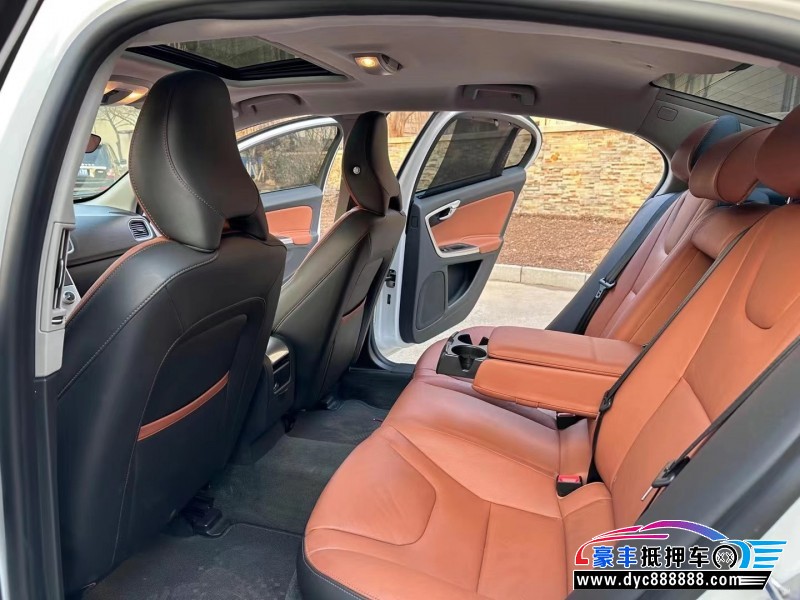 19年沃尔沃S60L轿车抵押车出售