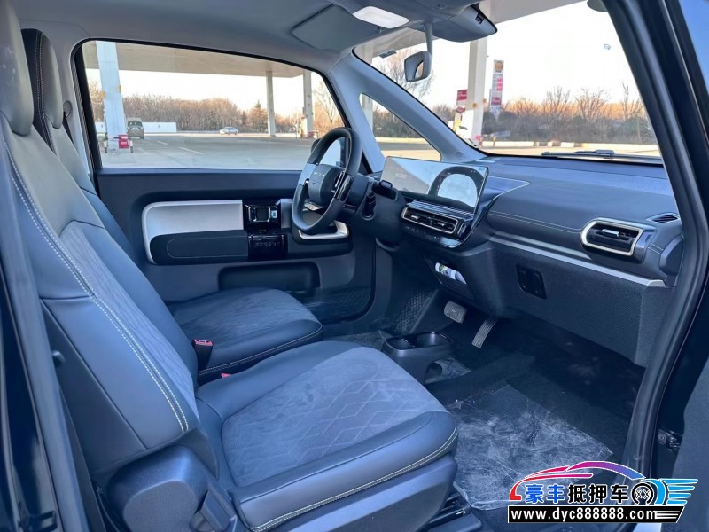 23年宝骏kiwi ev轿车抵押车出售