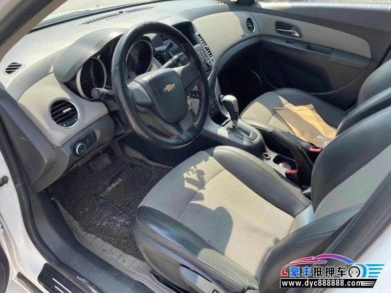 14年雪佛兰科鲁兹轿车抵押车出售