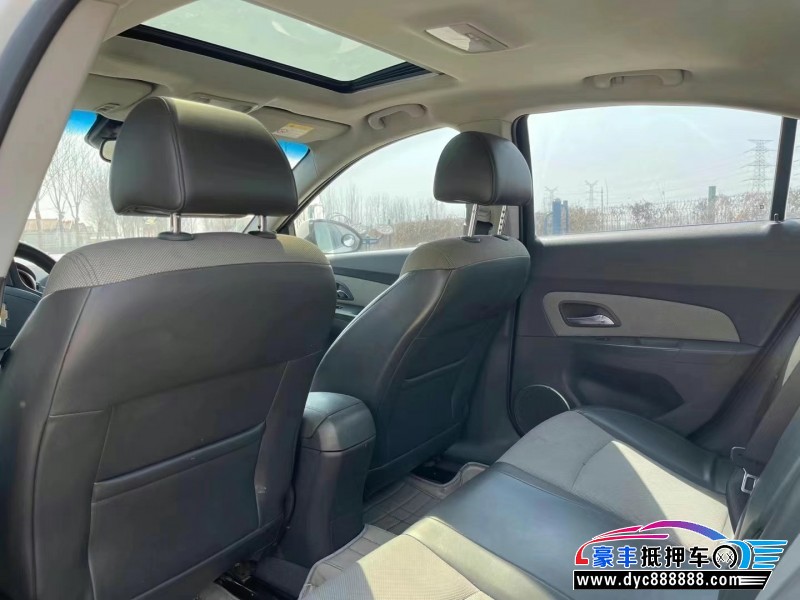 14年雪佛兰科鲁兹轿车抵押车出售