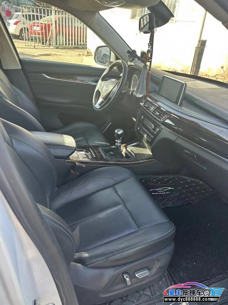 18年汉腾汽车X7SUV抵押车出售