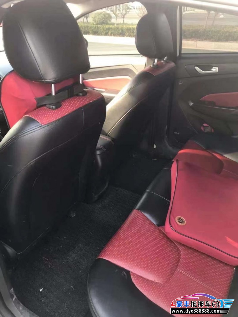 18年奇瑞艾瑞泽5SUV抵押车出售