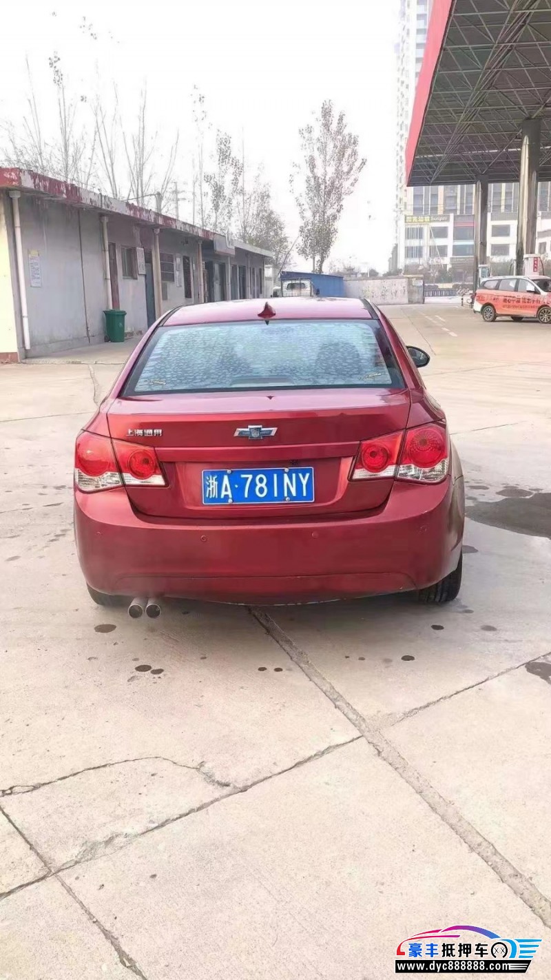 12年雪佛兰科鲁兹轿车抵押车出售