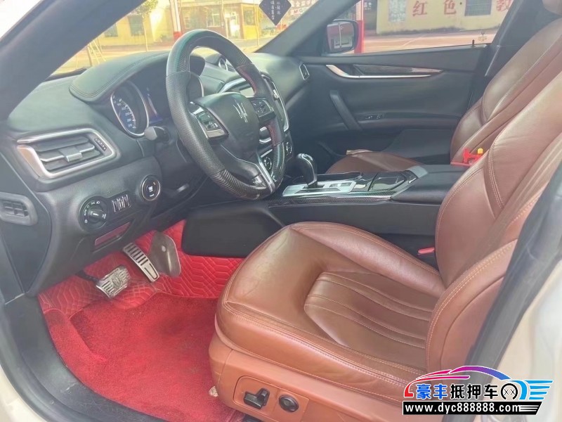 14年玛莎拉蒂Ghibli跑车抵押车出售