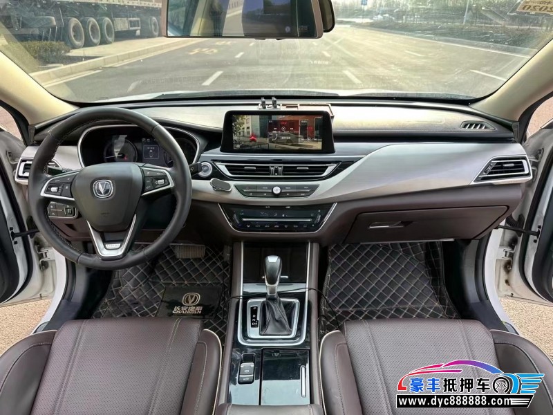 18年长安睿驰轿车抵押车出售