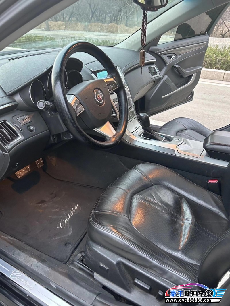 11年凯迪拉克CTS轿车抵押车出售