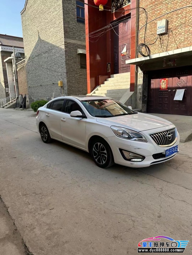 16年海马M5轿车抵押车出售